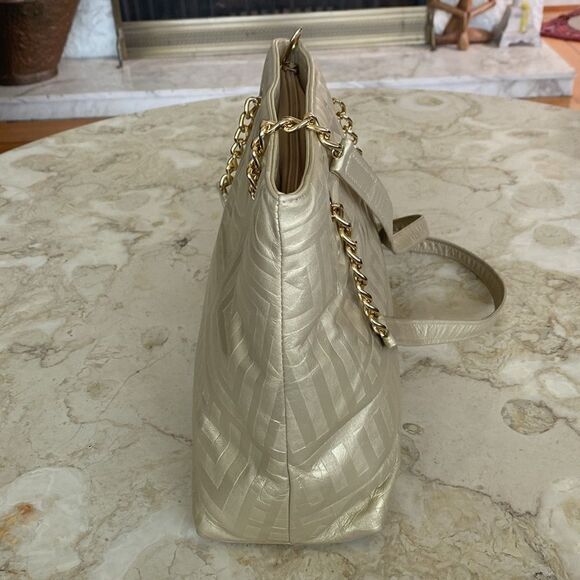 Vintage 80’s Due Fratelli Embossed Monogrammed Leather Chain Strap Shoulder Bag - Picture 5 of 12